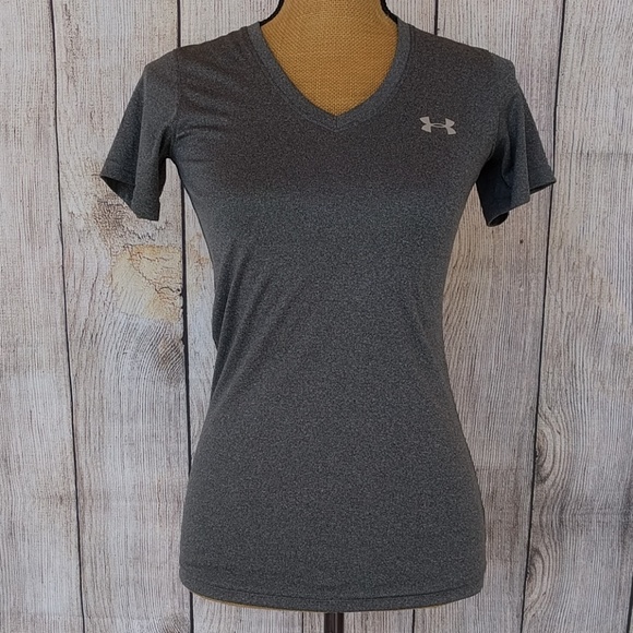 Under Armour Tops - Under Armour Semi Fitted V-Neck T-Shirt Sz XS